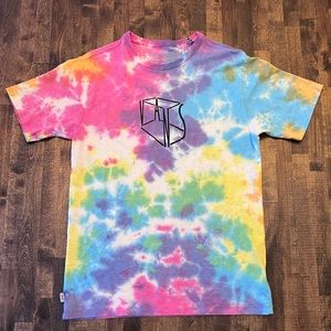 Vans 3D cube logo on rainbow tye dye women’s classic fit small cotton t-shirt